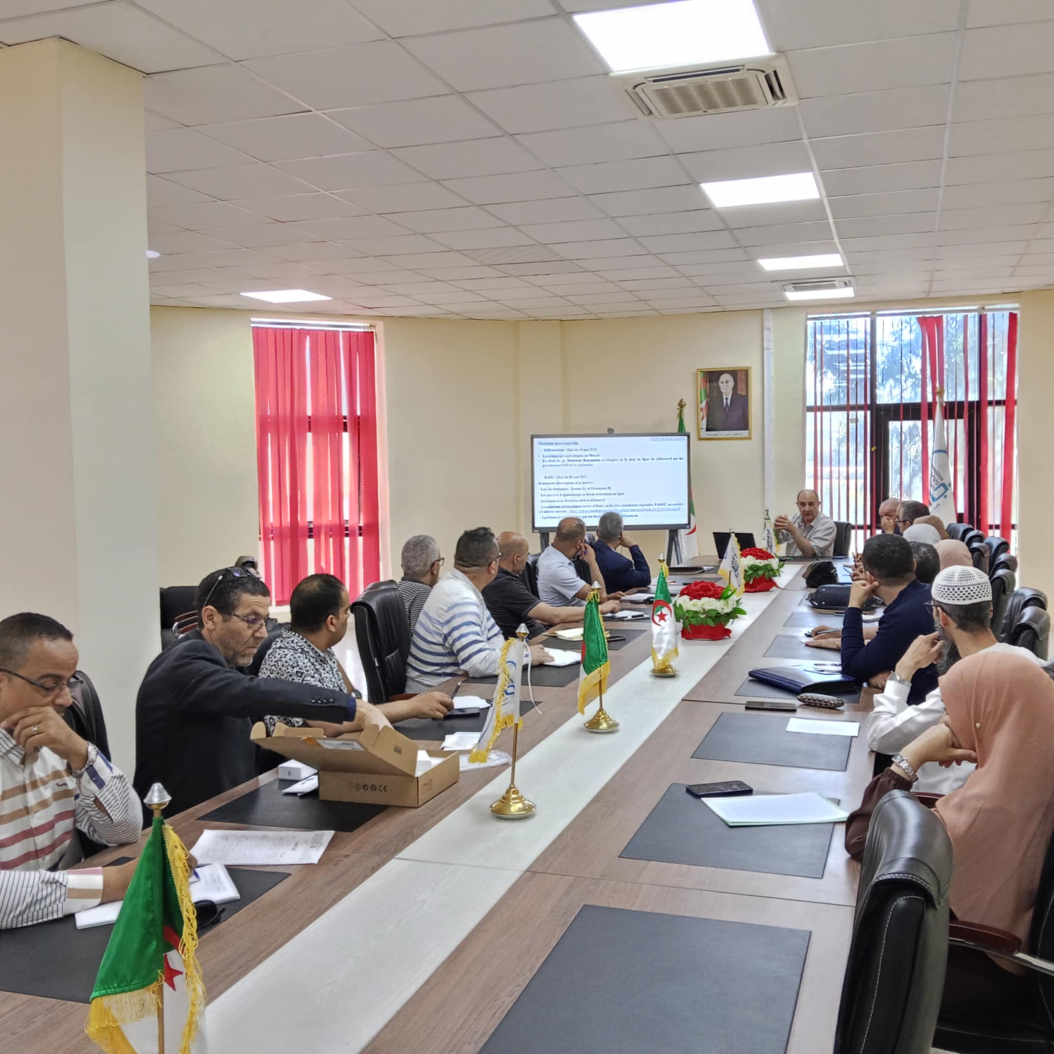   اجتماع تنسيقي حول المقاييس الافقية الخاصة بتدعيم التكوين في الطور الثالث ( دكتوراه)