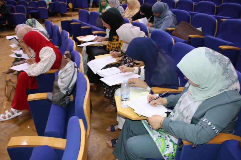 تواصل أشغال الدورة التكوينية في يومها الرابع لفائدة الأساتذة حديثي التوظيف